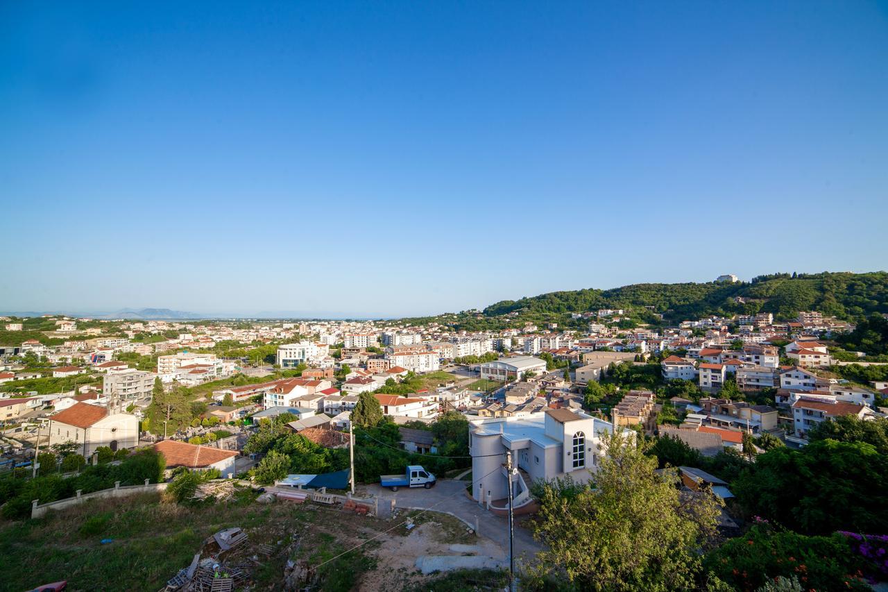 Apartments Rex Ulcinj Esterno foto